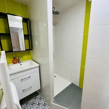 Vue Port - Joli T2 Daire La Rochelle (Charente-Maritime)