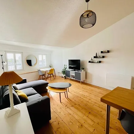 Vue Port - Joli T2 Appartement