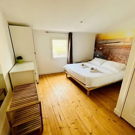 Vue Port, Joli T2, Lr130 * La Rochelle (Charente-Maritime)