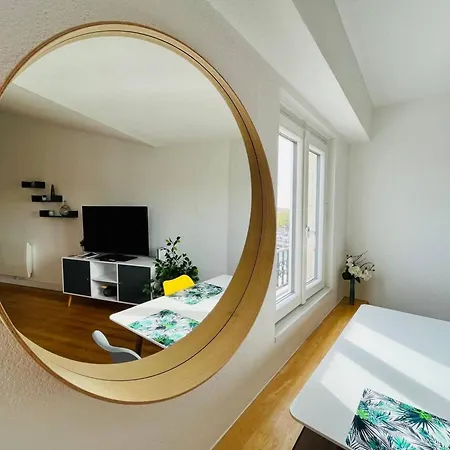 Vue Port - Joli T2 Appartement